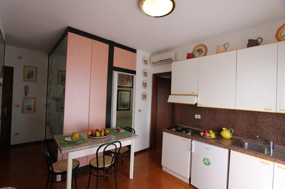 Residence Valbella Con Piscina Bibione Ngoại thất bức ảnh
