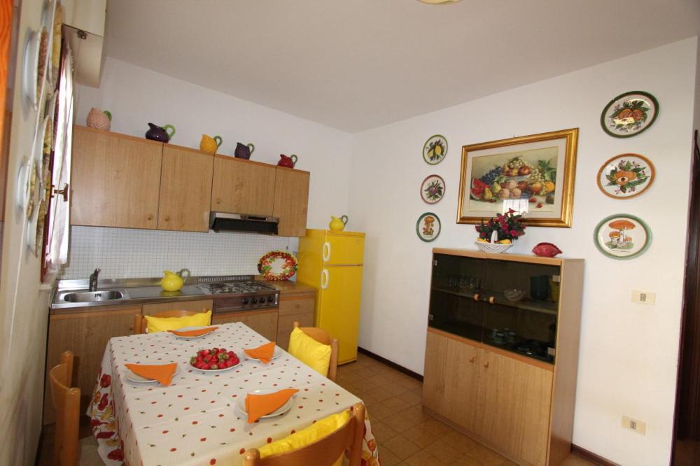 Residence Valbella Con Piscina Bibione Ngoại thất bức ảnh